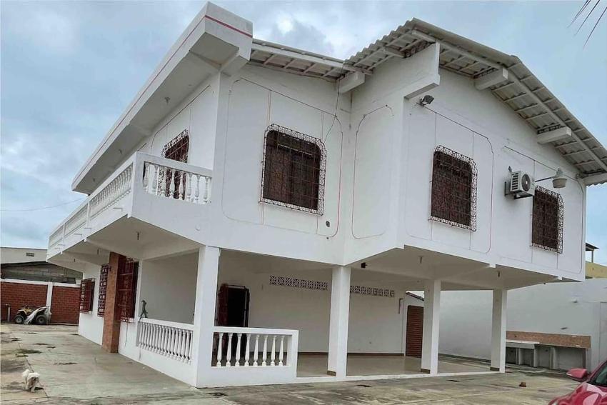 Casa playera para vacacionar en Familia y amigos