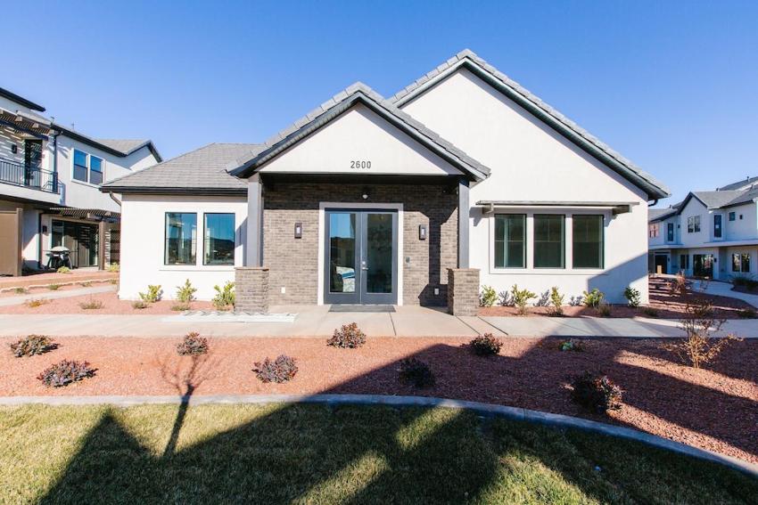 Ocotillo Springs 3 Beautiful 3 Bedroom Home