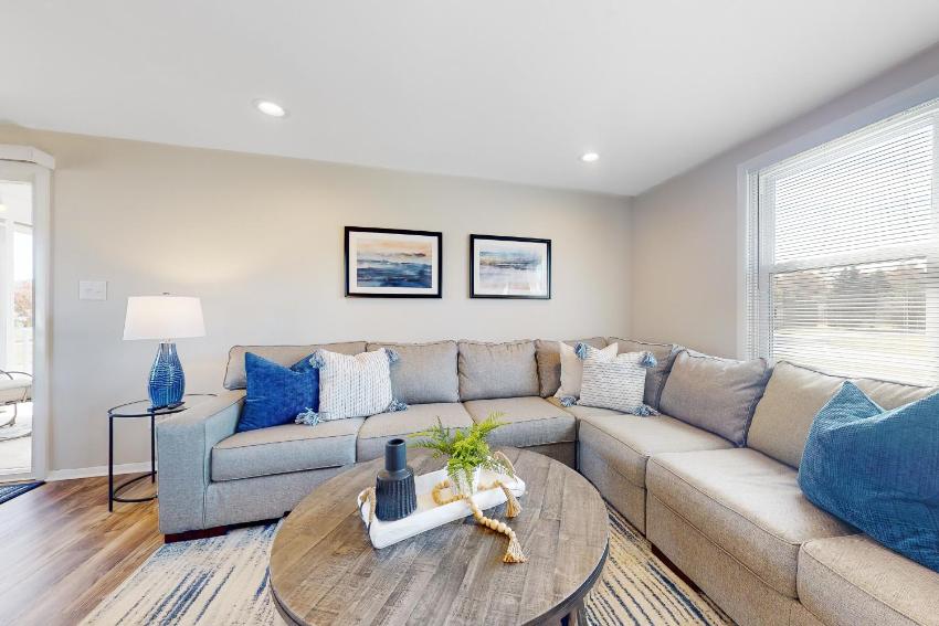 Quaint Acres 32901 Sallys Dr