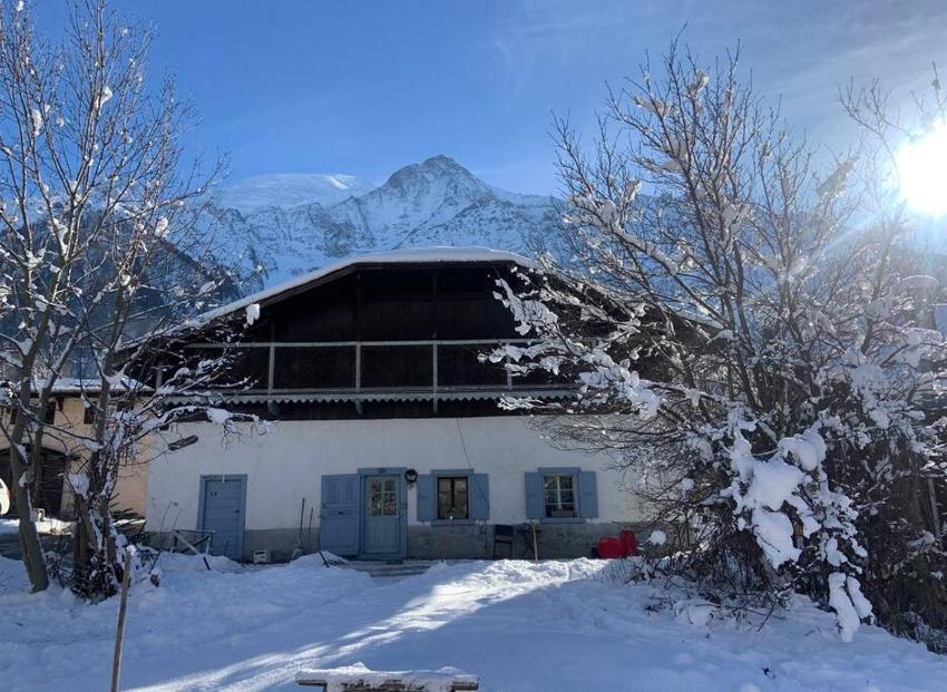 Unique Savoyard 4 bed Chalet farmhouse sleeps 8-10