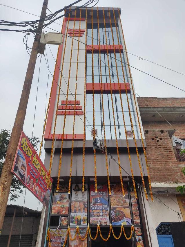 POP B Shri Ram Hotel And Restaurant
