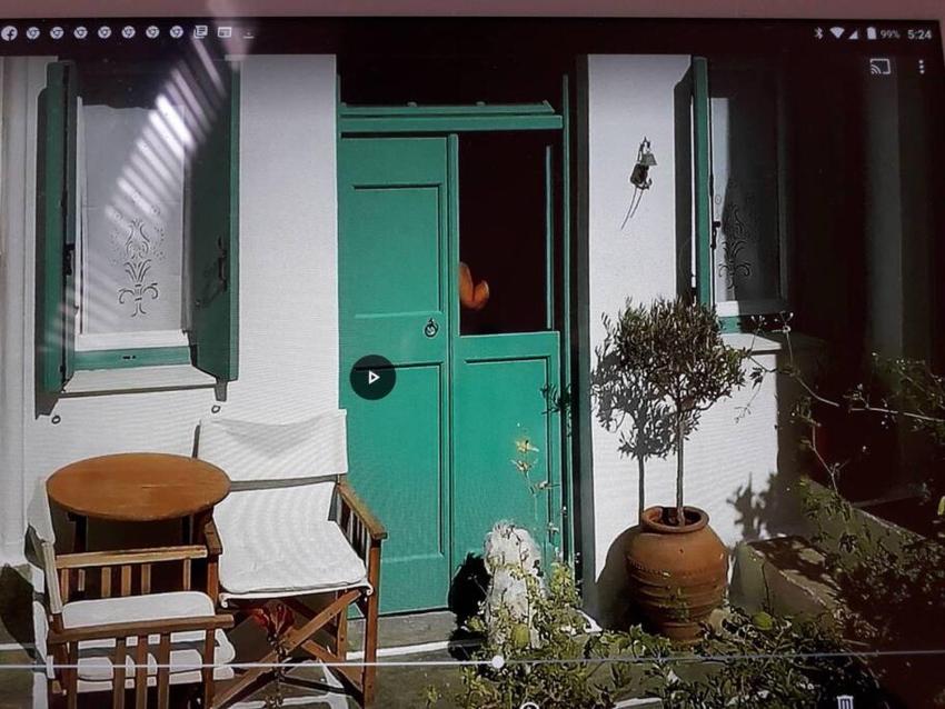 Vera's traditional house - Chora Serifos