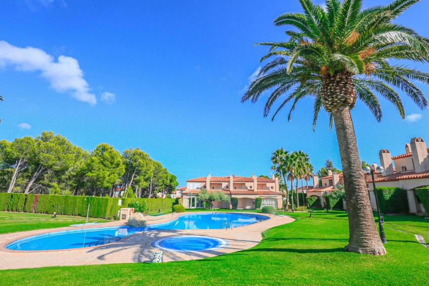 Las Brisas I - ONLY FAMILIES