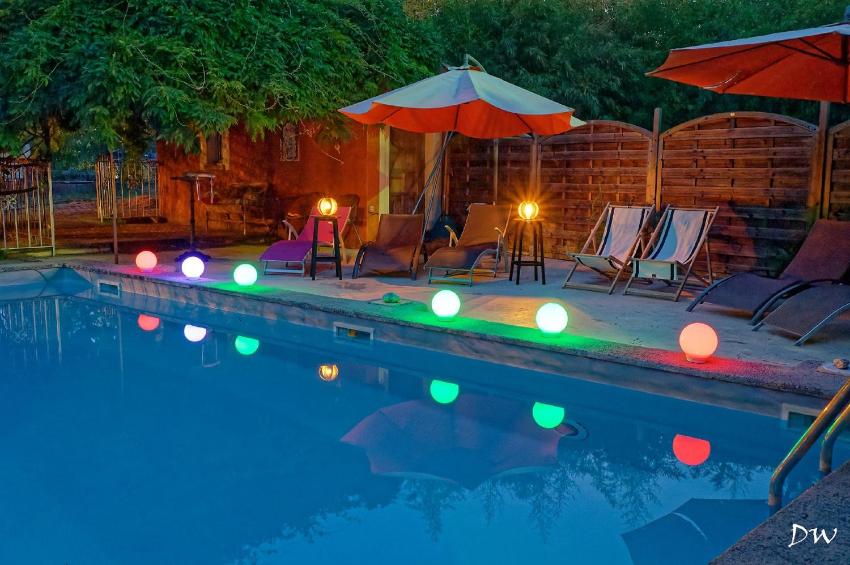 Gîtes piscine La Bastide des Pins