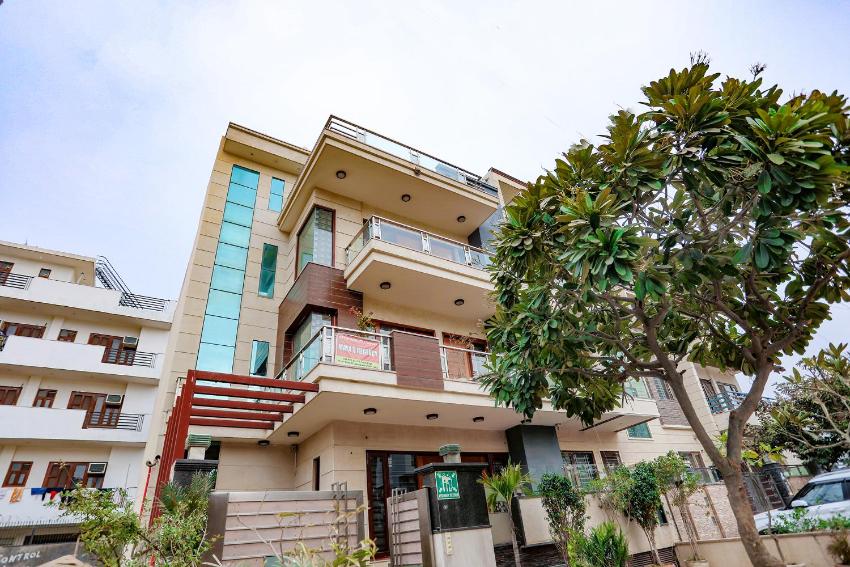 FabExpress Maya Regency