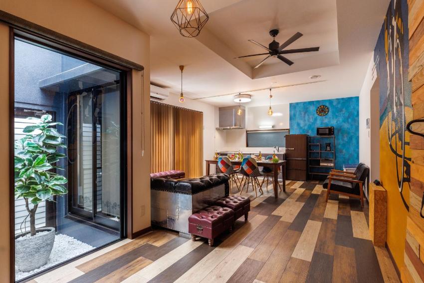 屋上付きデザイナーズ物件--ダブルベッド8台1人1台で広々使える--BBQ--4台駐車可能--CycloVilla--