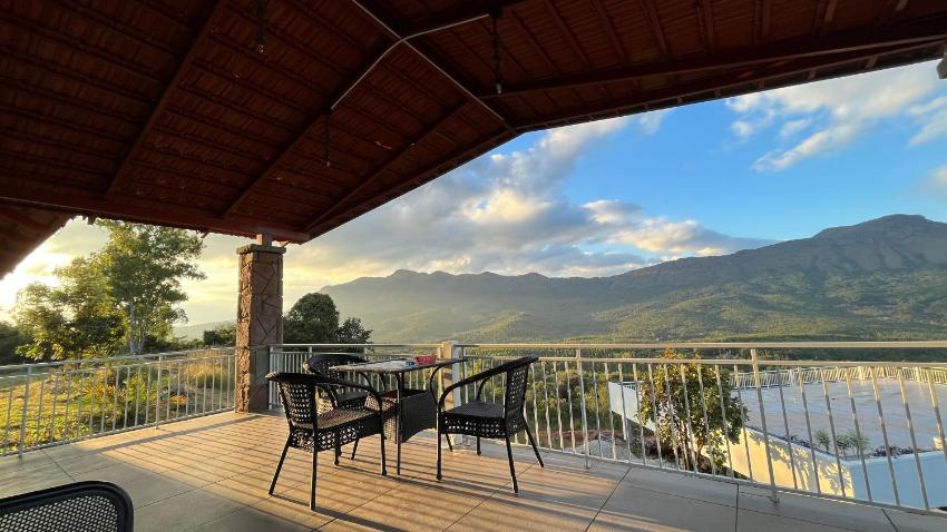 The Summit - Peak of Luxury