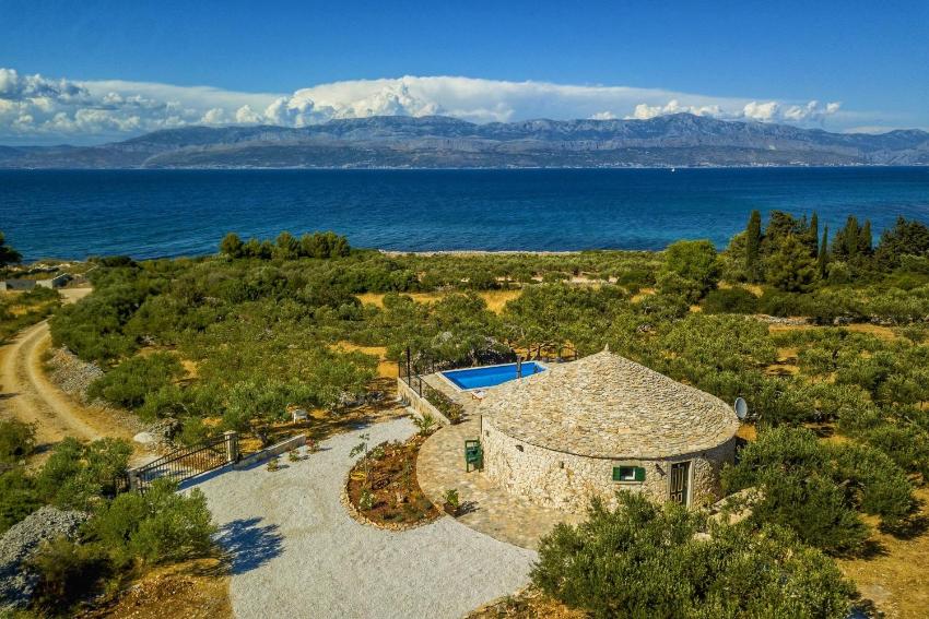 Home Mindful escape-luxury resort