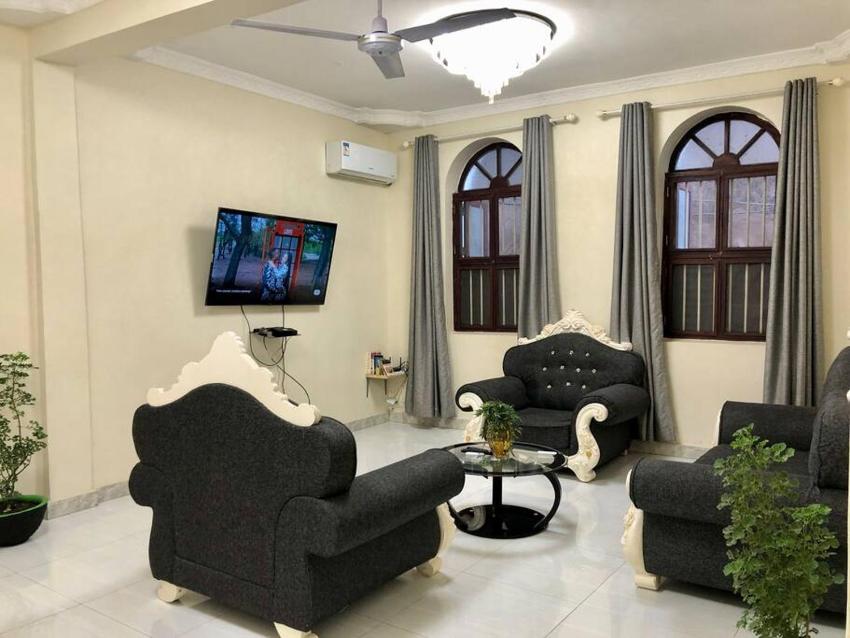 Centrally located apartment near attractions