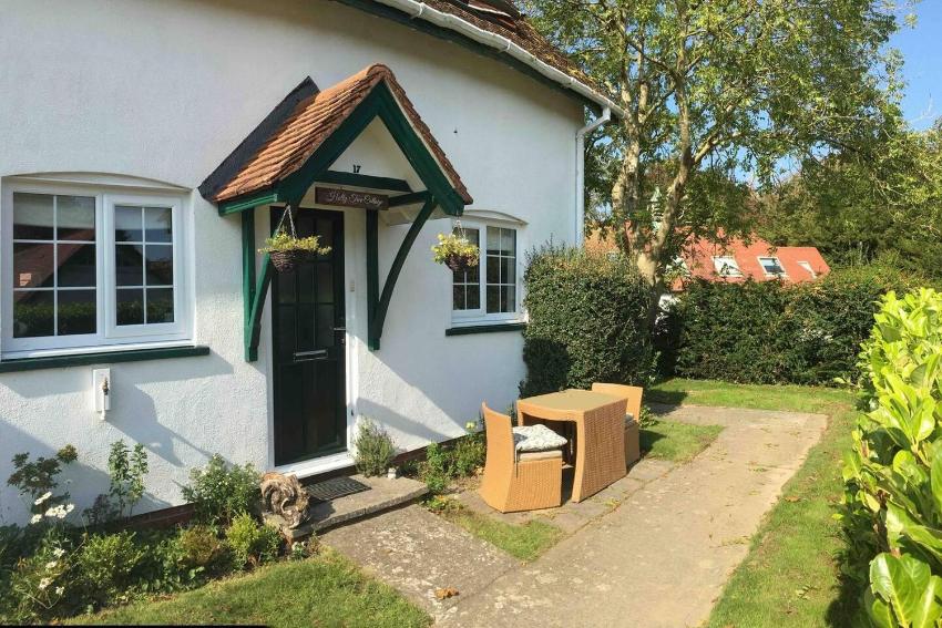 Beautiful Cosy Cottage in Aberporth
