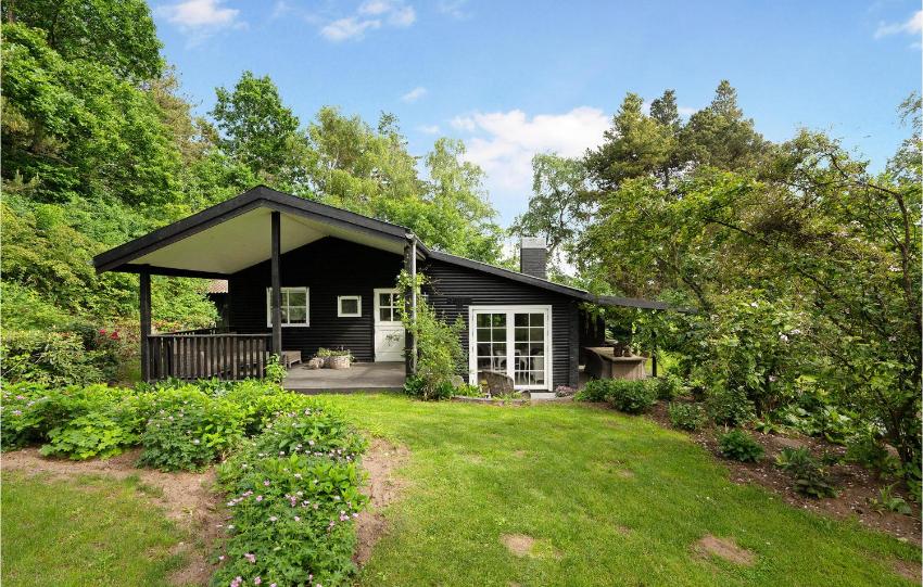 Beautiful home in Knebel with WiFi and 4 Bedrooms