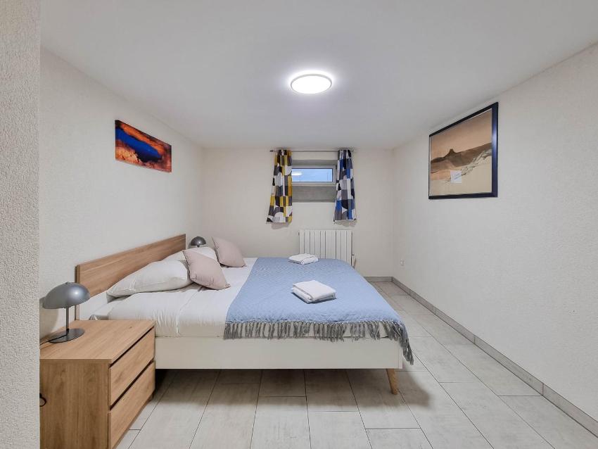 Travel Homes - Underground, F1 chic et rénové