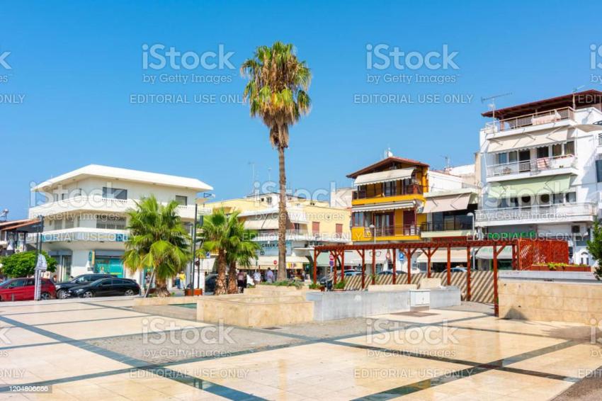 Charming 1-Bed Apartment in Nea Moudania