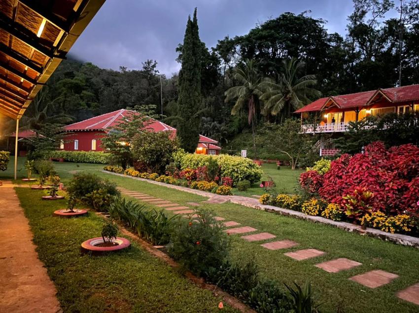 Mandal Woods Homestay