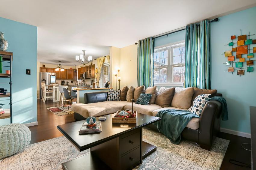 Joyful Living on Juliet