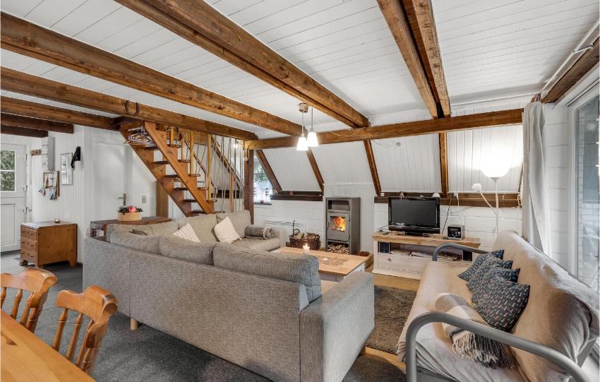 Beautiful home in Rm with WiFi and 3 Bedrooms