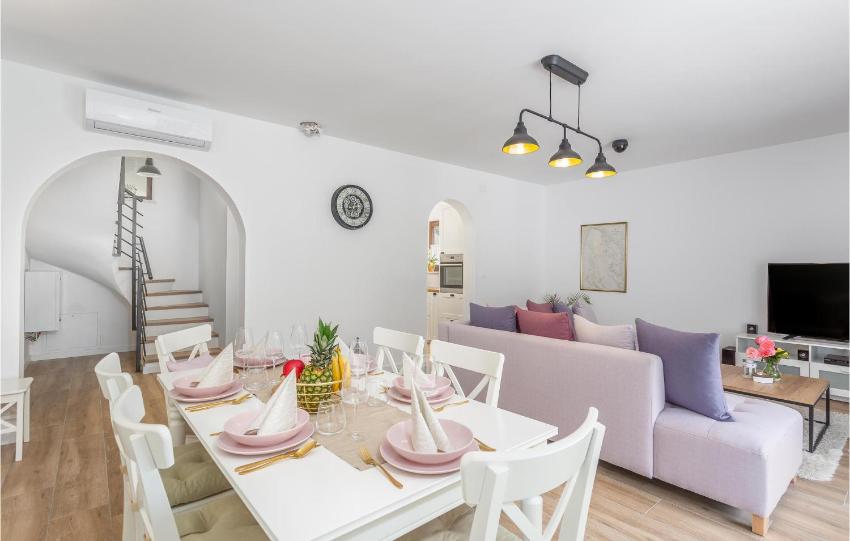 Stunning home in Veprinac with Outdoor swimming pool, 2 Bedrooms and Heated swimming pool