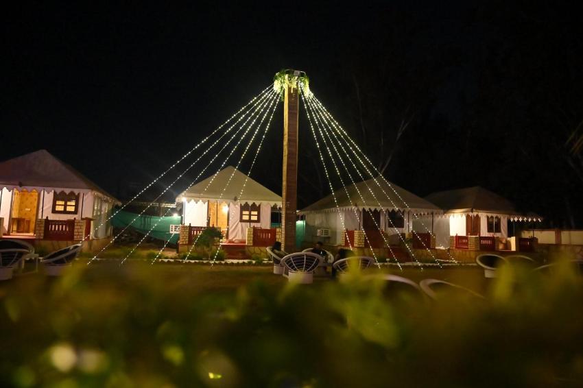 The Quila Camps & Resort