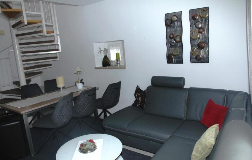 FERIENHAUS "LIVI" erstrahlt ab sofort in neuem Glanz Neue Küche mit Jura ENA 7 Kaffeevollautomat!