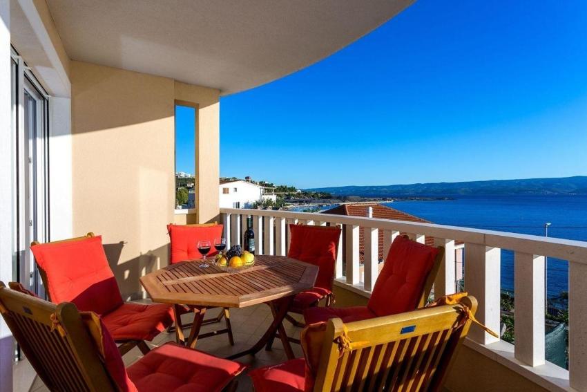 Ferienwohnung Apartmani Muše A5 mit Infinity-Pool, direkt am Meer bei Dugi Rat - Rauchverbot im gesamten Innen- und Aussenbereich