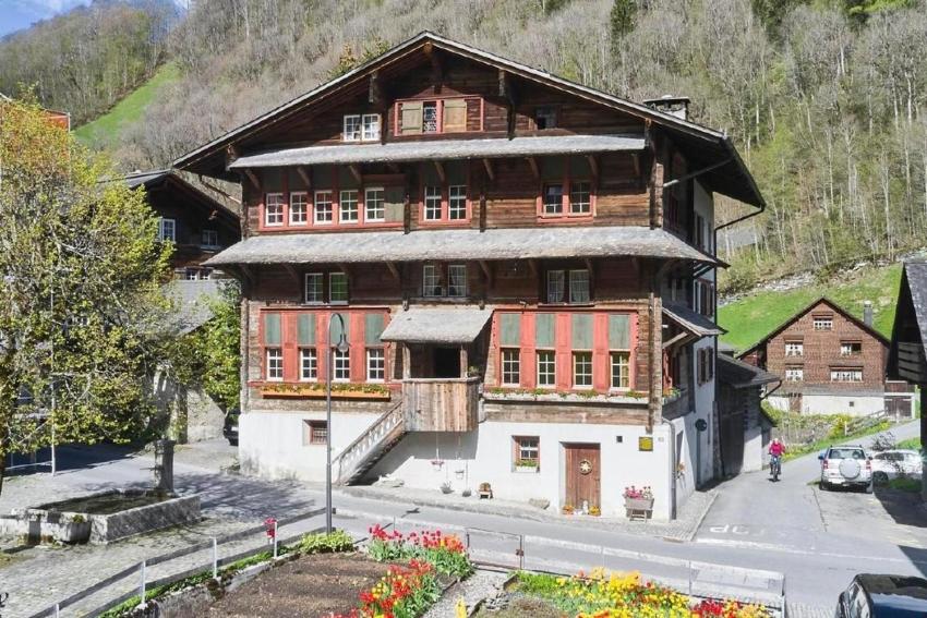 Grosshaus - Stiftung Ferien im Baudenkmal