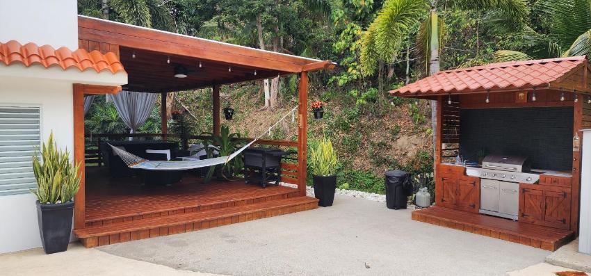 Palm's Luxury Suite with Private Jacuzzi