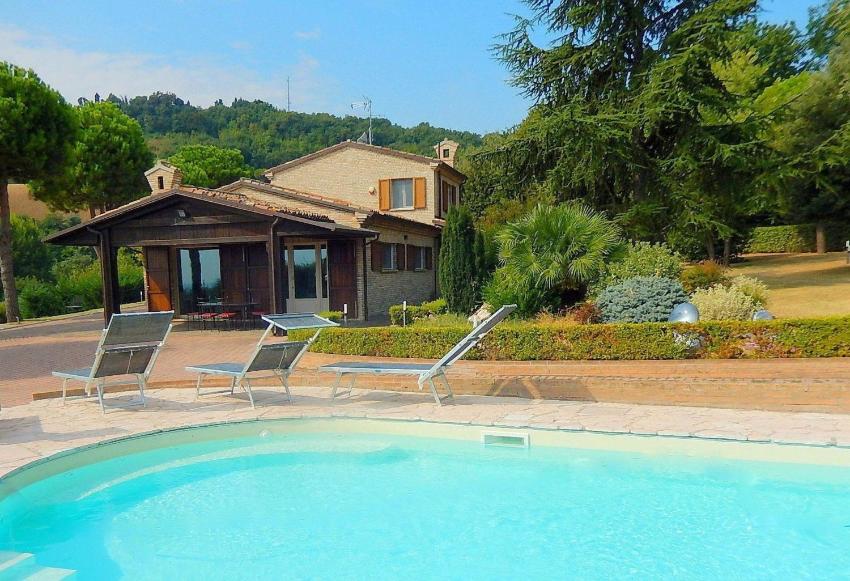 Dimora di Giove, villa with private pool & AirCO
