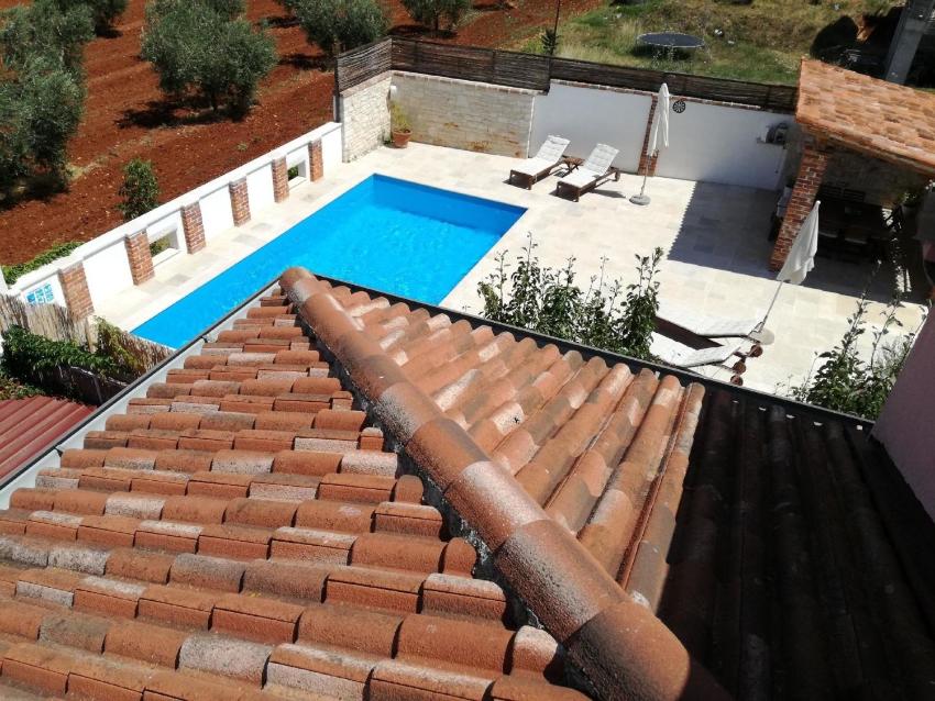 Ferienhaus mit Privatpool für 8 Personen ca 200 m in Novigrad, Istrien Istrische Riviera