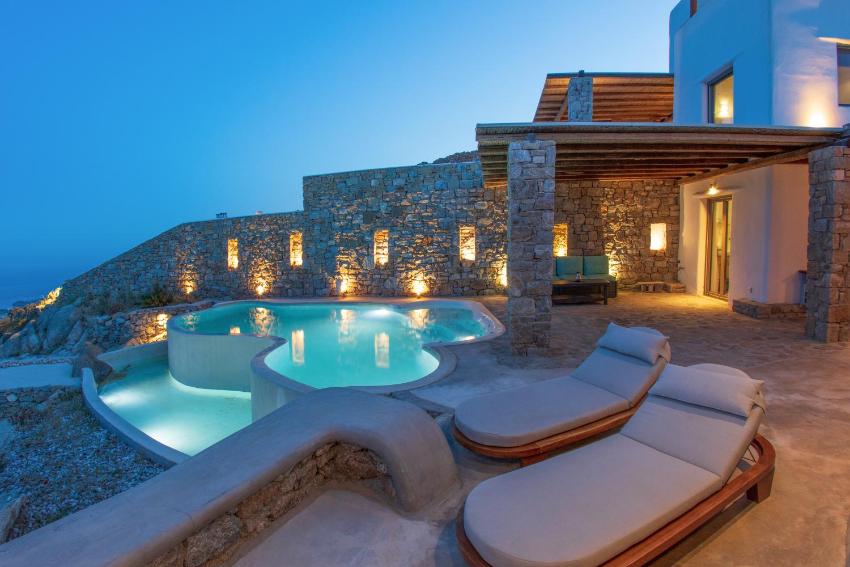 Amalthia Suite Private Pool