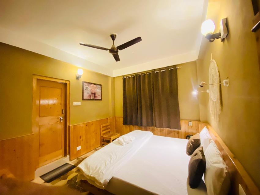 Tirthan Bliss - Into the Wild - Cafe and Stays