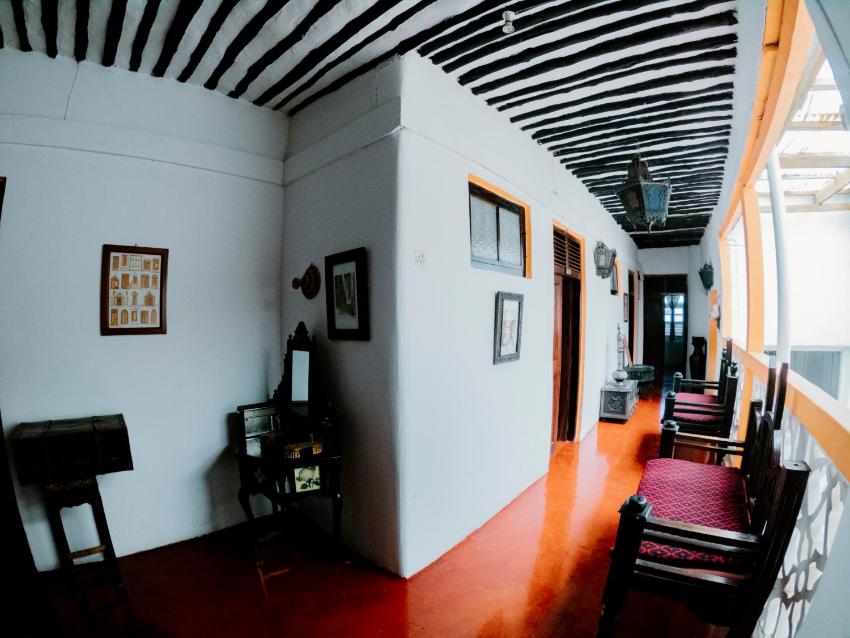 Pyramid Luxury Hotel