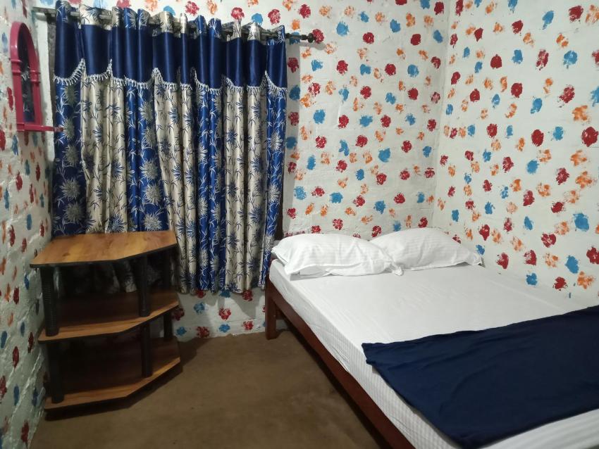 9 Acre Woods - Farm House, Tent & Huts