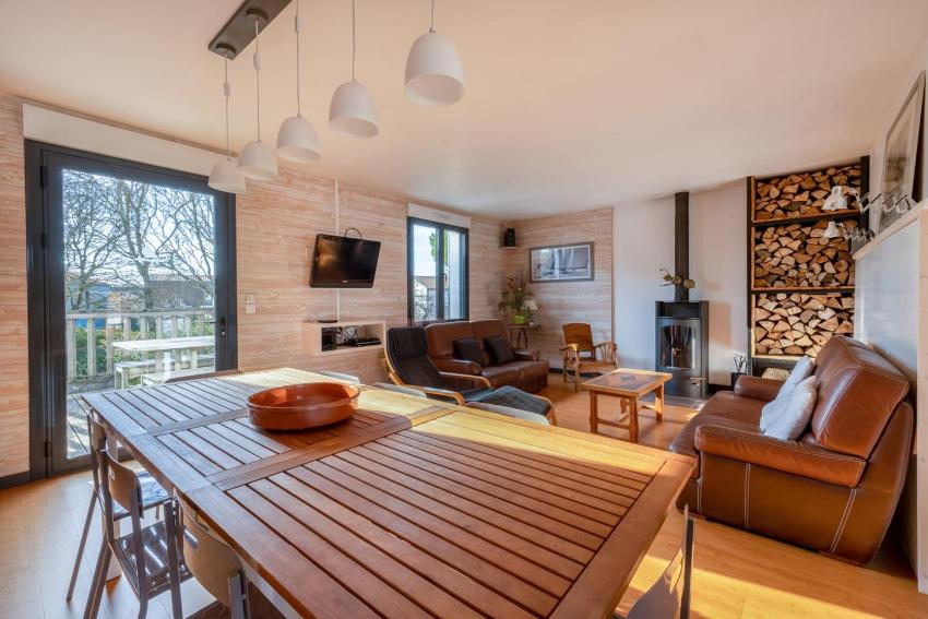 Beautiful flat for 6 with terrace garden and parking space