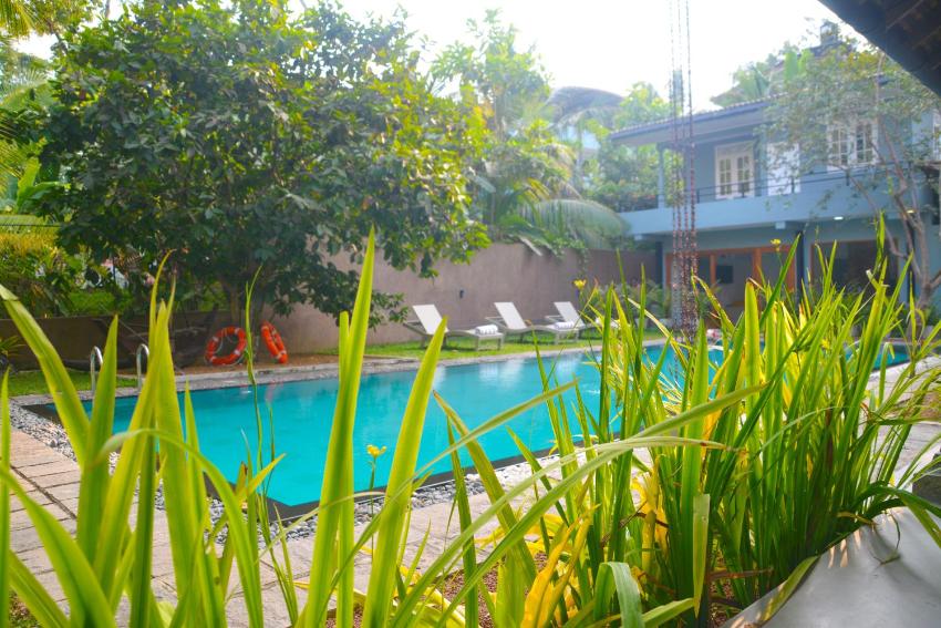 Villa Black Bamboo