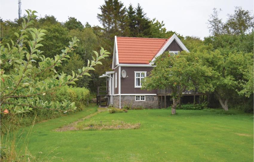 Two-Bedroom Holiday Home in Saro