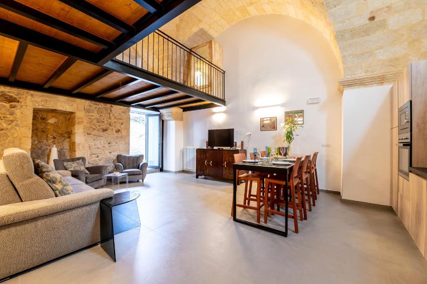 Second Falcon Apartment- By Symphonya Luxury Tourist Rentals