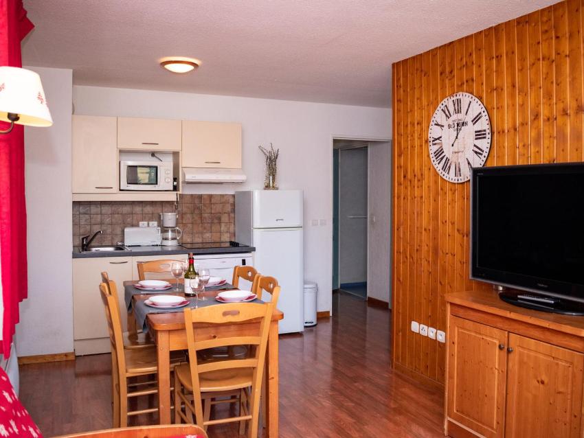 Appartement Le Dévoluy, 3 pièces, 6 personnes - FR-1-504-503