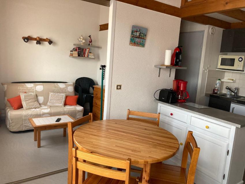 Studio Saint-Palais-sur-Mer, 2 pièces, 4 personnes - FR-1-550-24