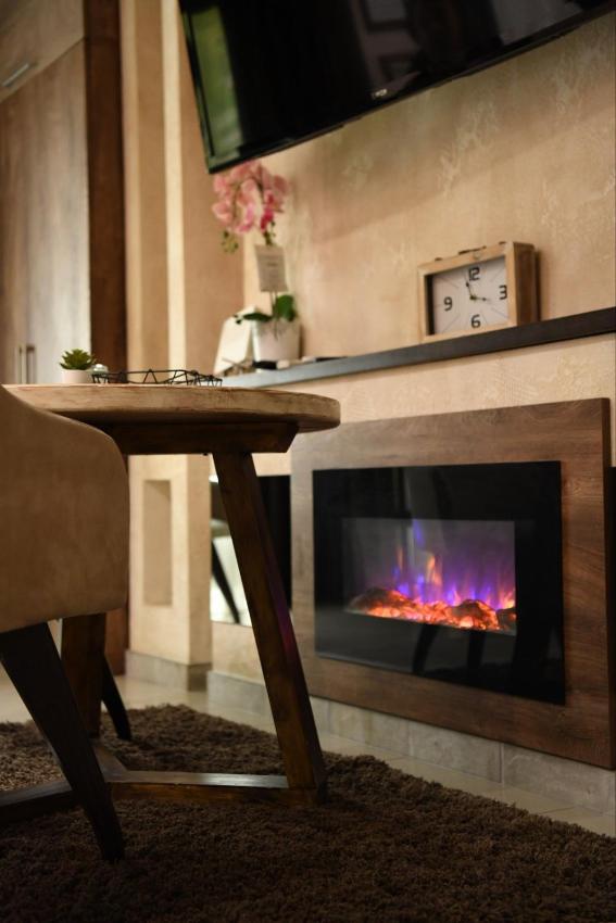 Design Apartment GRAND LUX 4 STAR MALIBU free WiFi & Jacuzzi & Salt wall & Parking