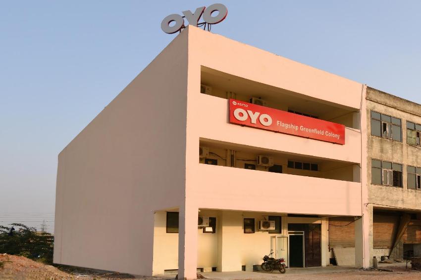 Super OYO Flagship Greenfield Colony