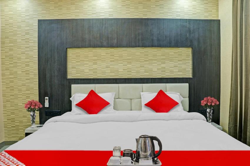 Super OYO Oxy Kings Inn