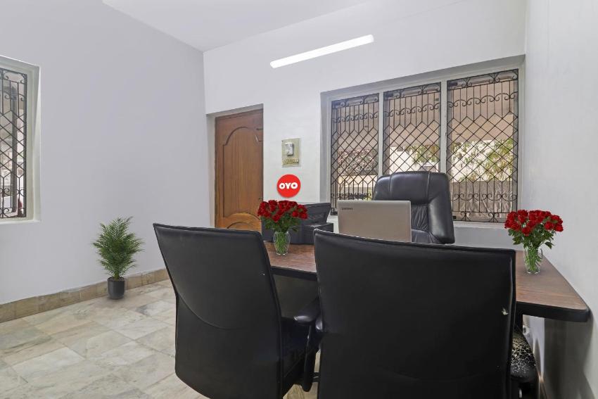 OYO 87887 Alpine Glow Crest