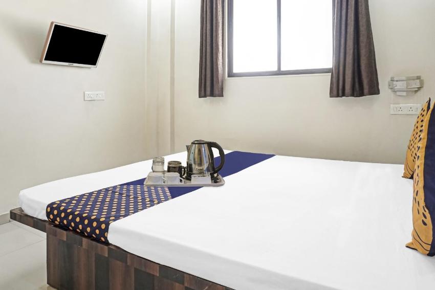 SPOT ON Hotel Sai Satyam Lodge