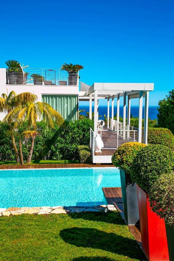 Super-Cannes magnificent 6-bedroom villa