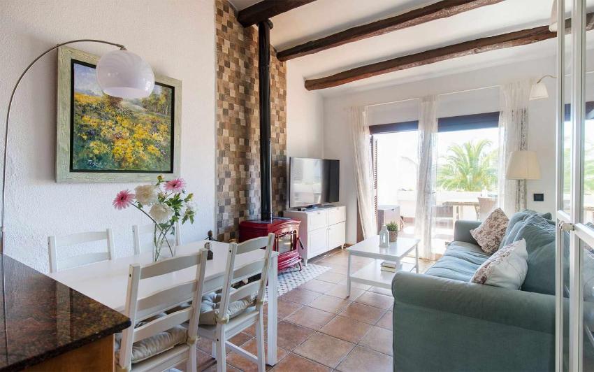 Casa Tossa precioso jardín barbacoa piscina comunitaria y playa privada