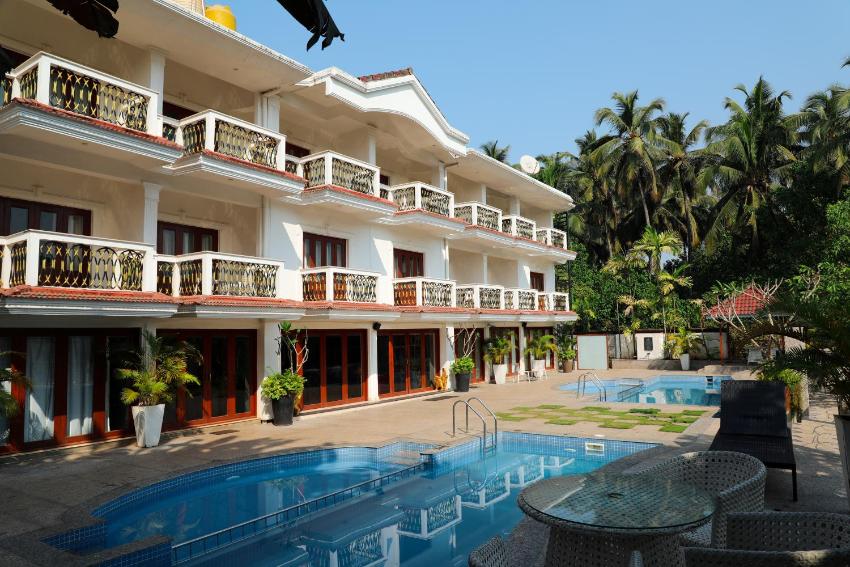 White Pearl Suites by Rosetum