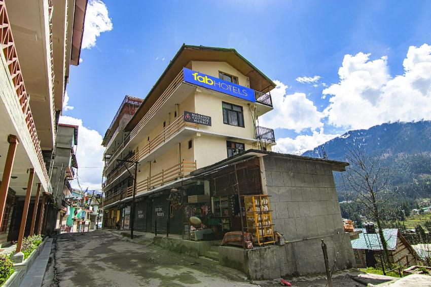 FabHotel Mahadev Cottage