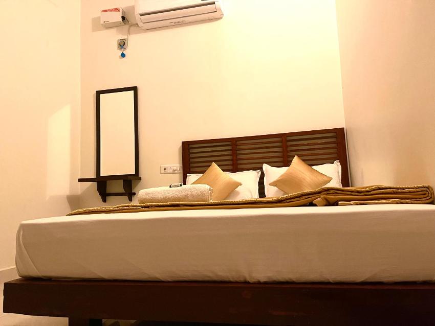 Jack's Den Residency