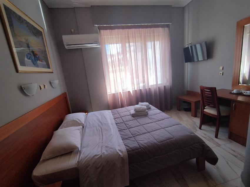 Piraeus Acropole Hotel