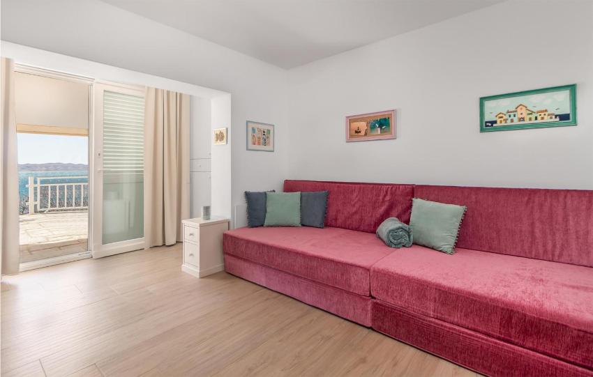 Awesome home in Karlobag with 2 Bedrooms and WiFi